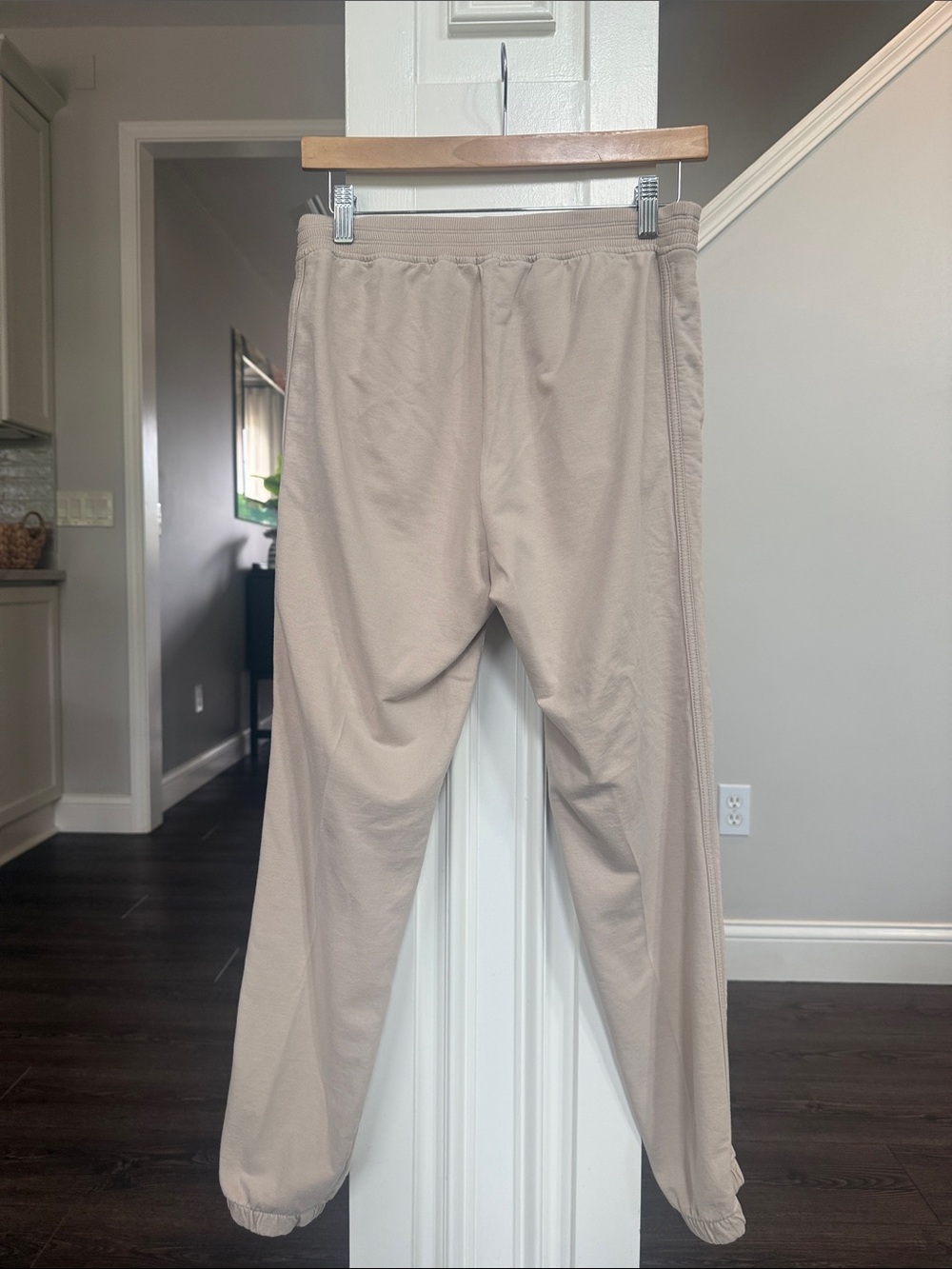 Aerie sunwashed desert jogger sweatpants
XS - Picture 4 of 6